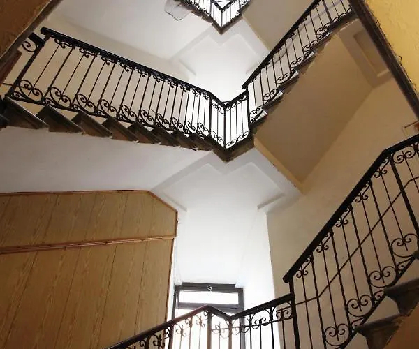 Domus Biennale, Modern In Centre. 公寓 *