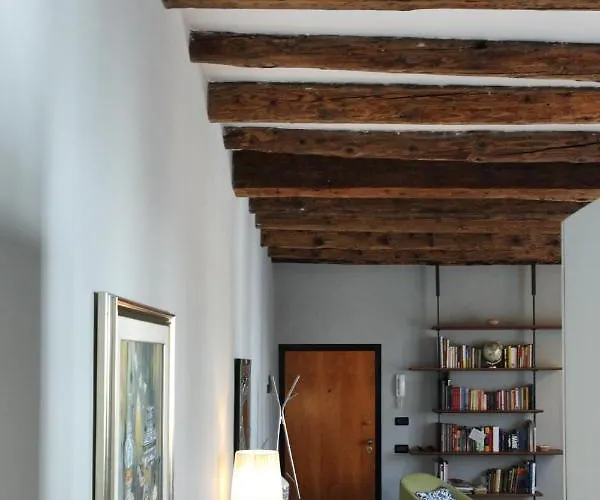 公寓 Domus Biennale, Modern In Centre.