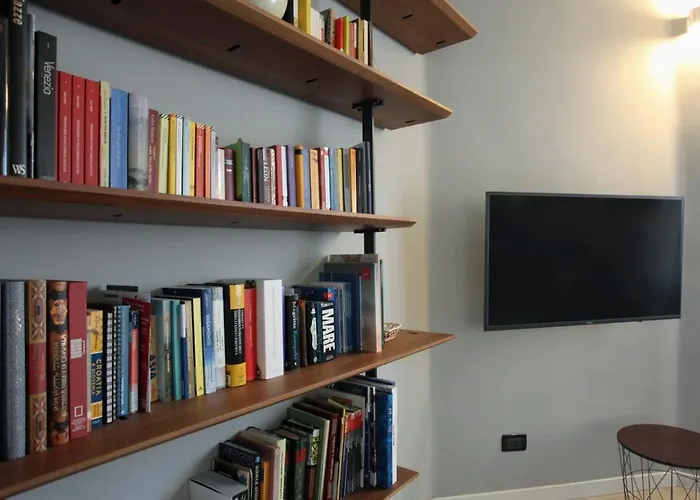 Domus Biennale, Modern In Centre. 威尼斯