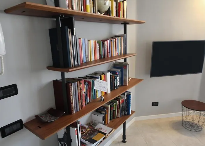 Domus Biennale, Modern In Centre. 威尼斯