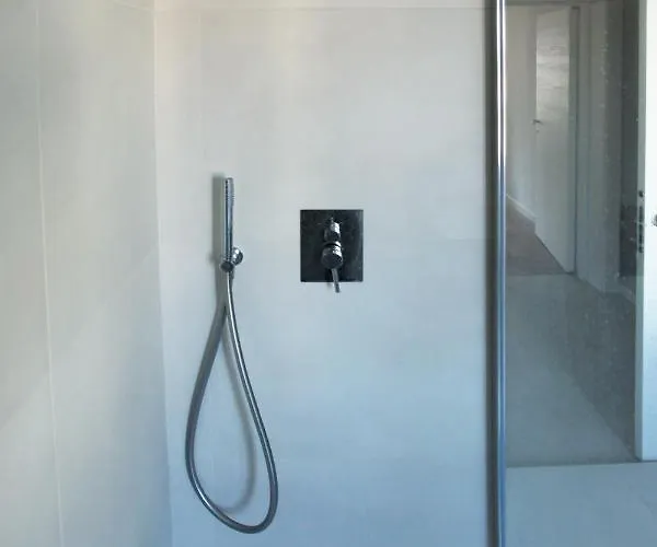 Domus Biennale, Modern In Centre. 公寓